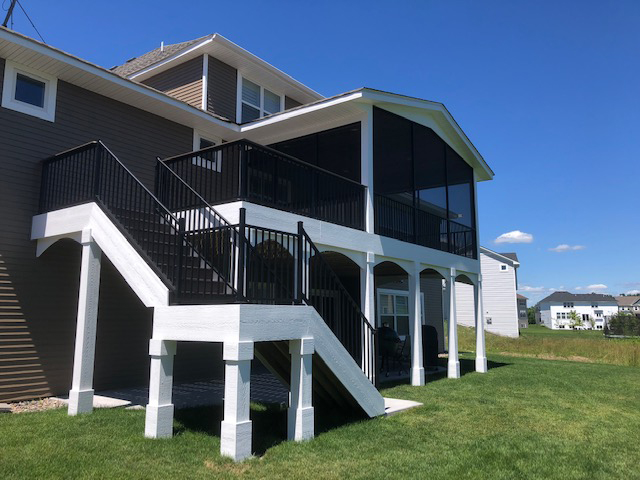 Decks, Porches and Outdoor Living spaces from Driftwood Builders in New Prague, MN for professionals and efficient general contracting and construction services.